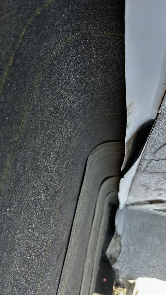 Slide of J&E Roofing Services