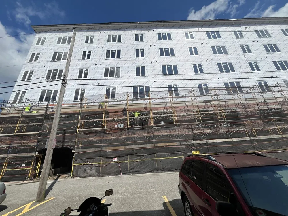 Slide of Jeff Roofing