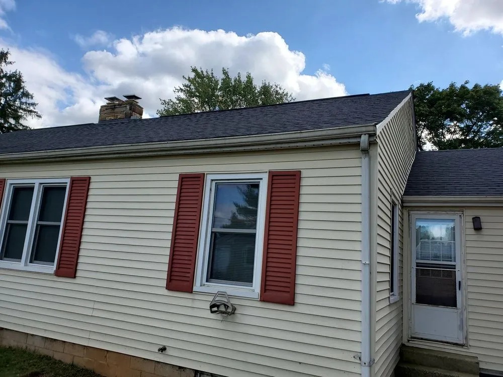 Local roof installation in Kirkwood, PA by Jeffrey Construction