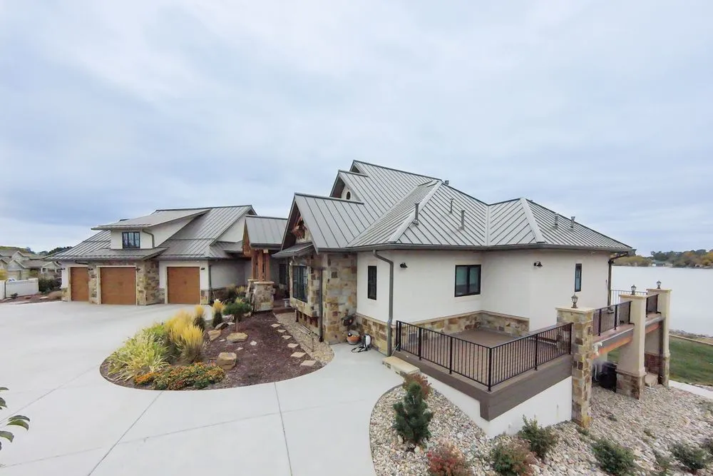 Slide of Jenesis Roofing