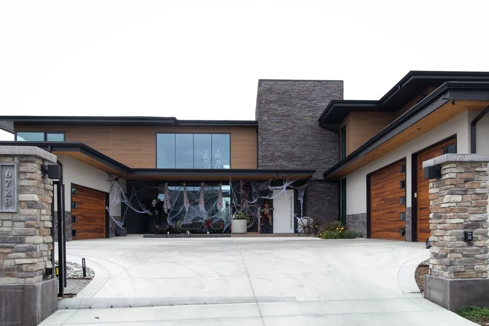 Slide of Jenesis Roofing