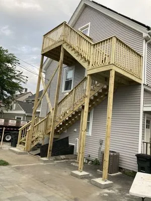 Jennifer Construction Logo