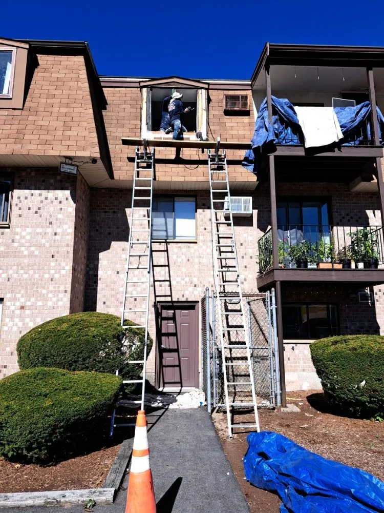 Slide of Jere Construction Roofing