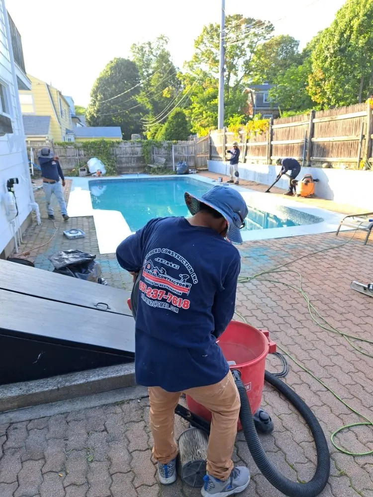 Slide of Jere Construction Roofing