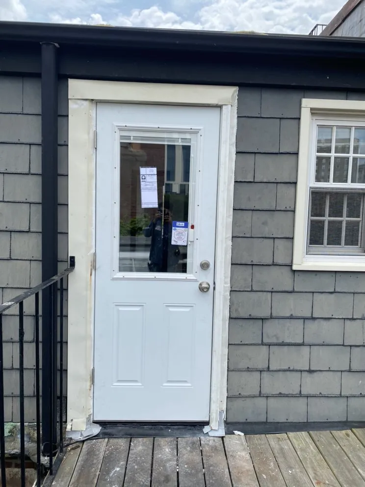 Slide of Jere Construction Roofing