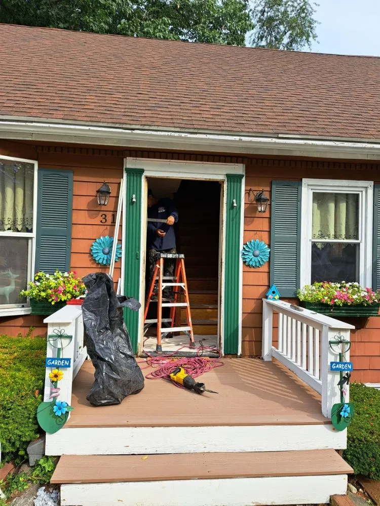 Slide of Jere Construction Roofing