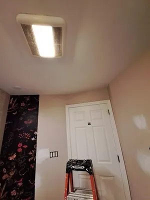 Jere Construction Roofing Logo