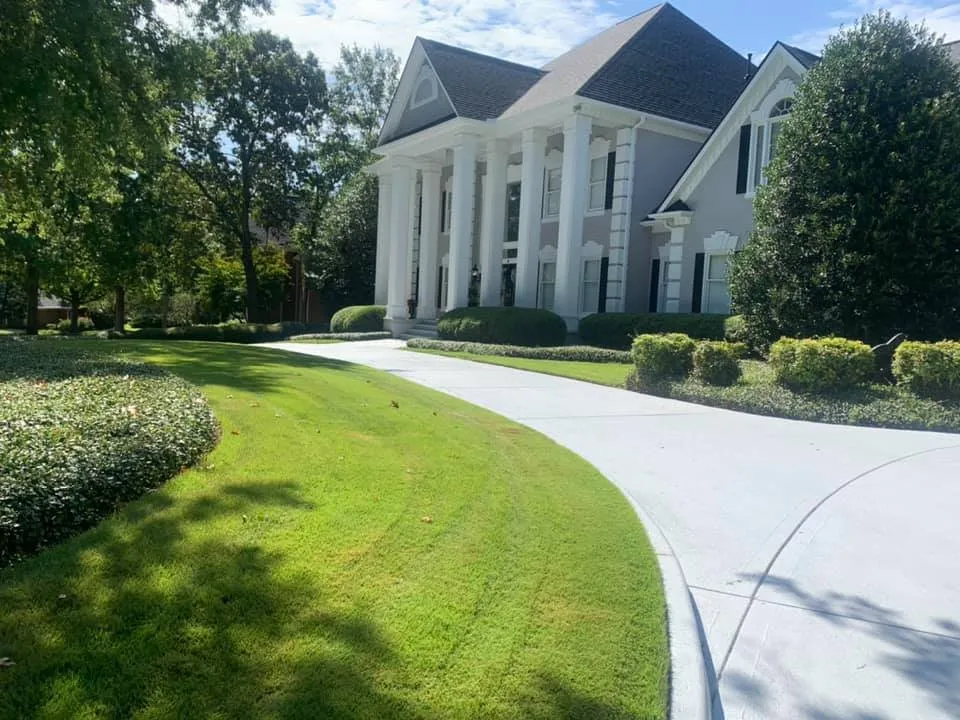 Trusted roof installation for homes in Gray Court, SC by Jeronimo Construction and Landscaping