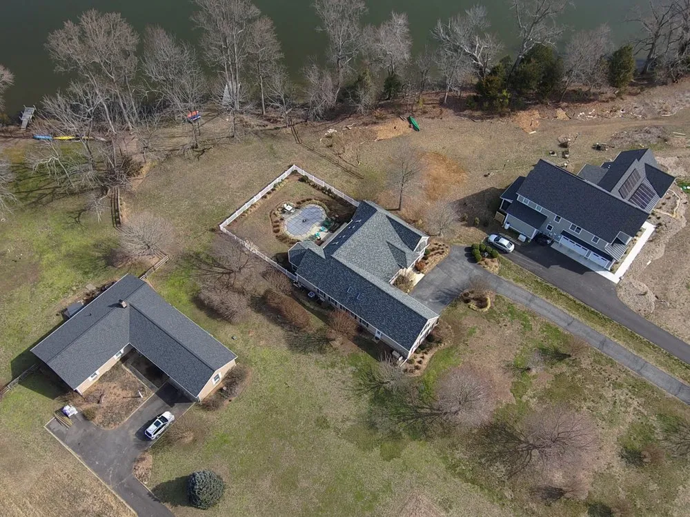Slide of Jerry Lewis Roofing