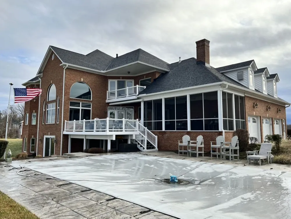 Slide of Jerry Lewis Roofing