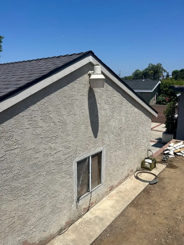 Slide of Jerry's Roofing