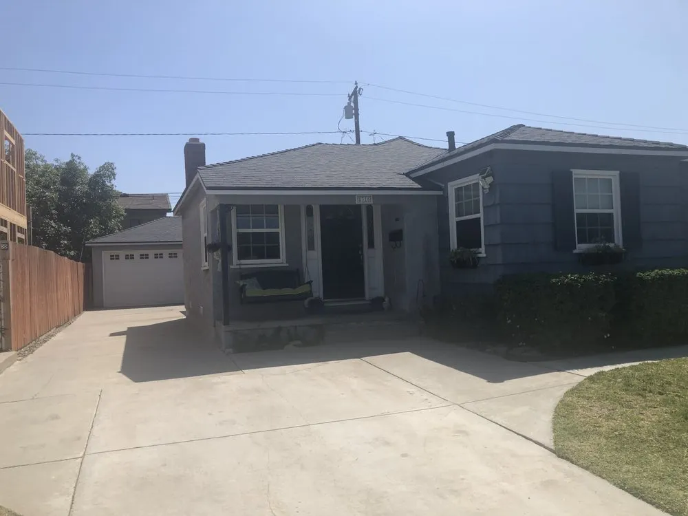 Slide of Jerry's Roofing