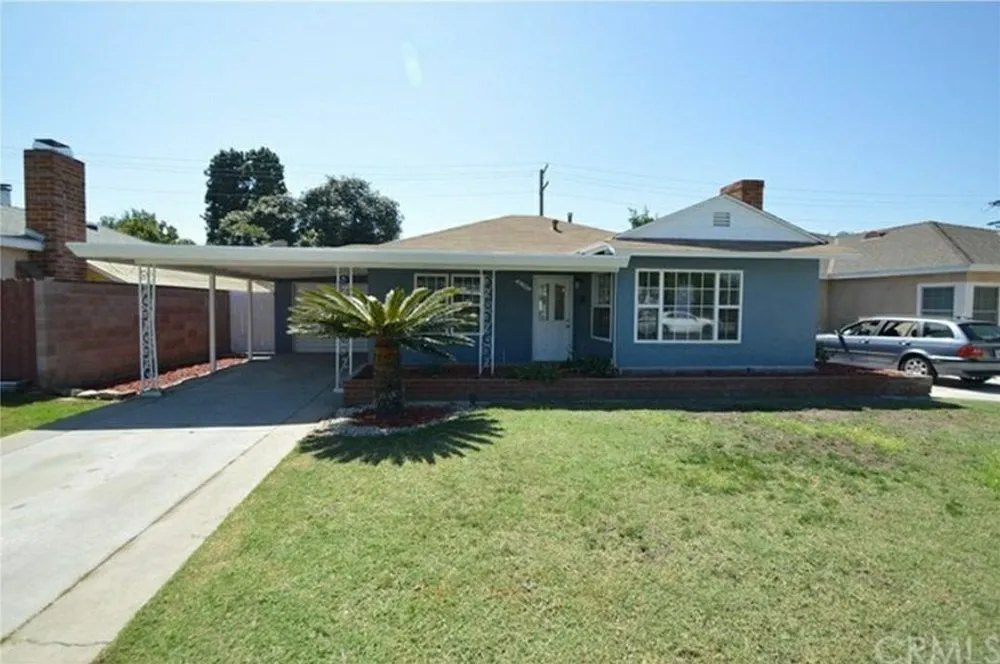 Slide of Jerry's Roofing