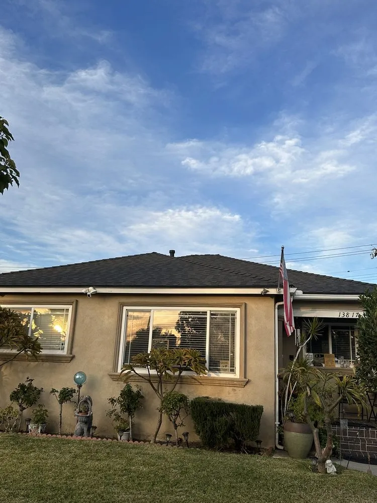 Slide of Jerry's Roofing