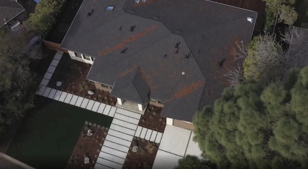 Slide of Jerson Roofing