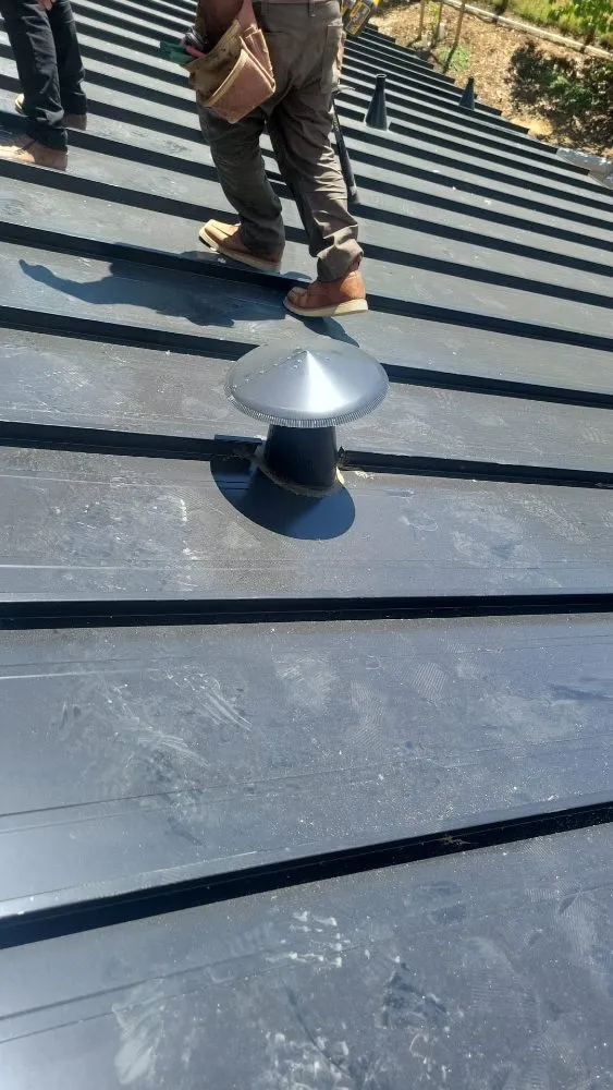 Slide of Jerson Roofing