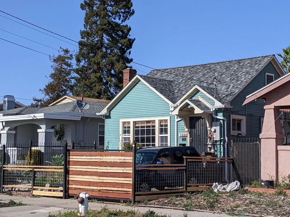 Slide of Jesus Lara & Sons Roofing