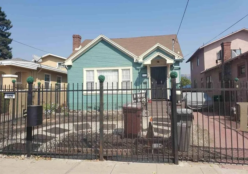 Slide of Jesus Lara & Sons Roofing