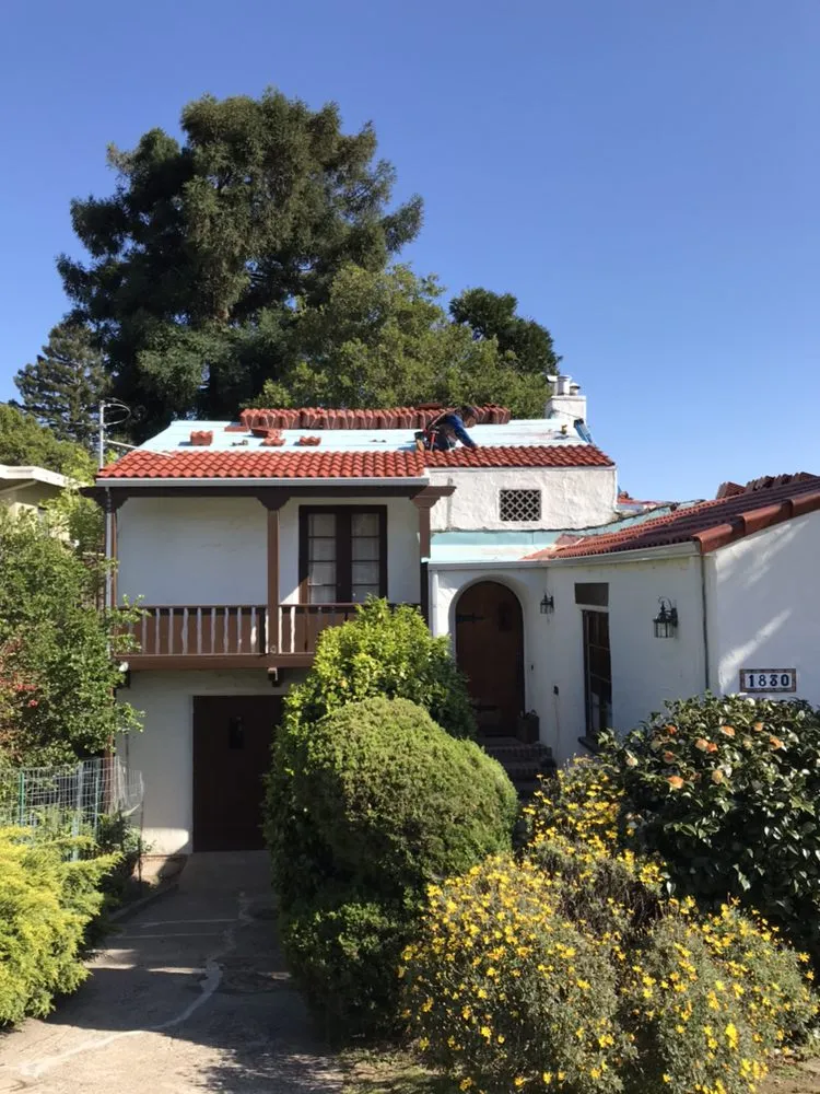 Slide of Jesus Lara & Sons Roofing