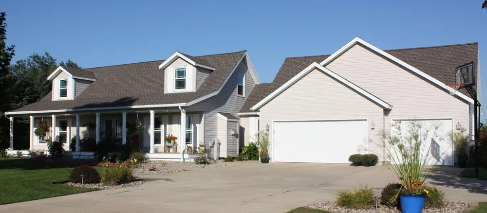 Slide of JF Lopez Roofing