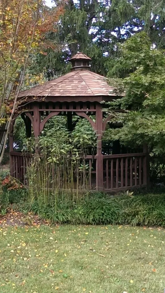 Slide of J&F Roofing Inc