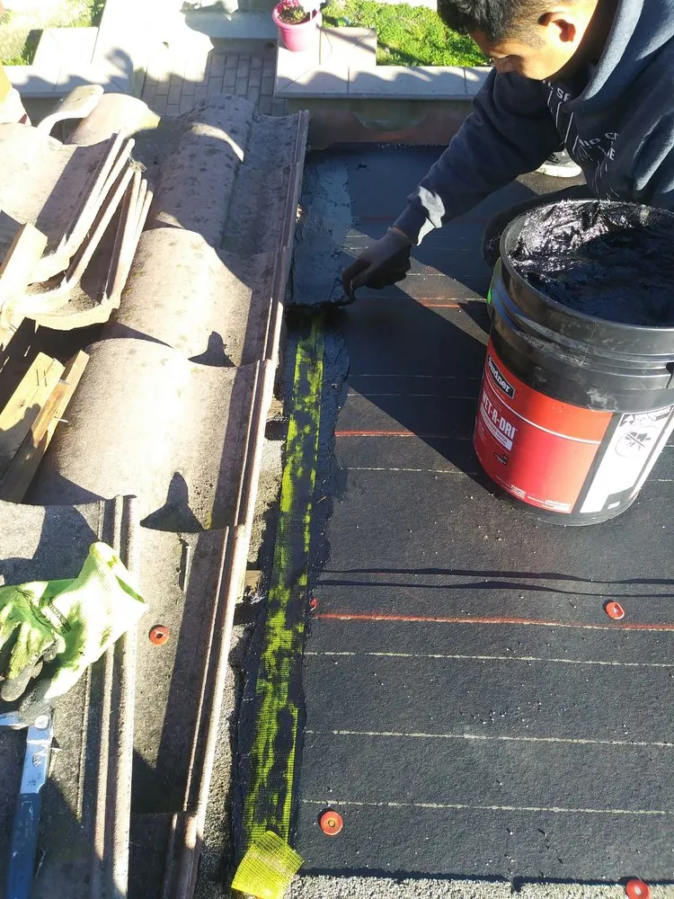 Slide of JF Roofing Solutions