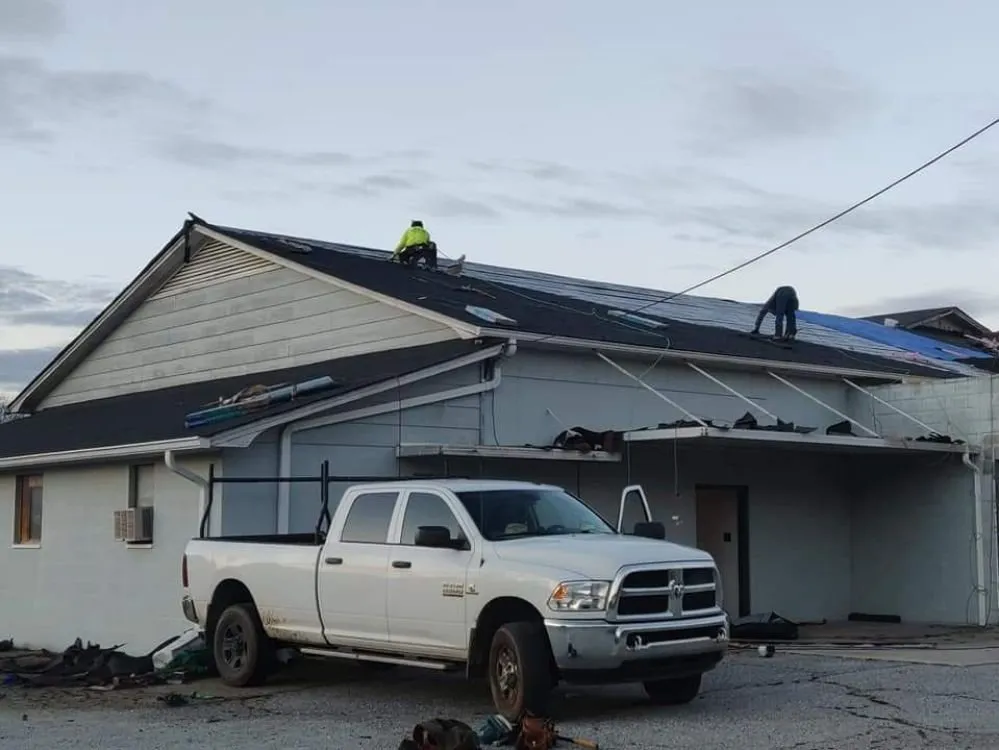 Slide of JG Rofing and Restorattion LLC