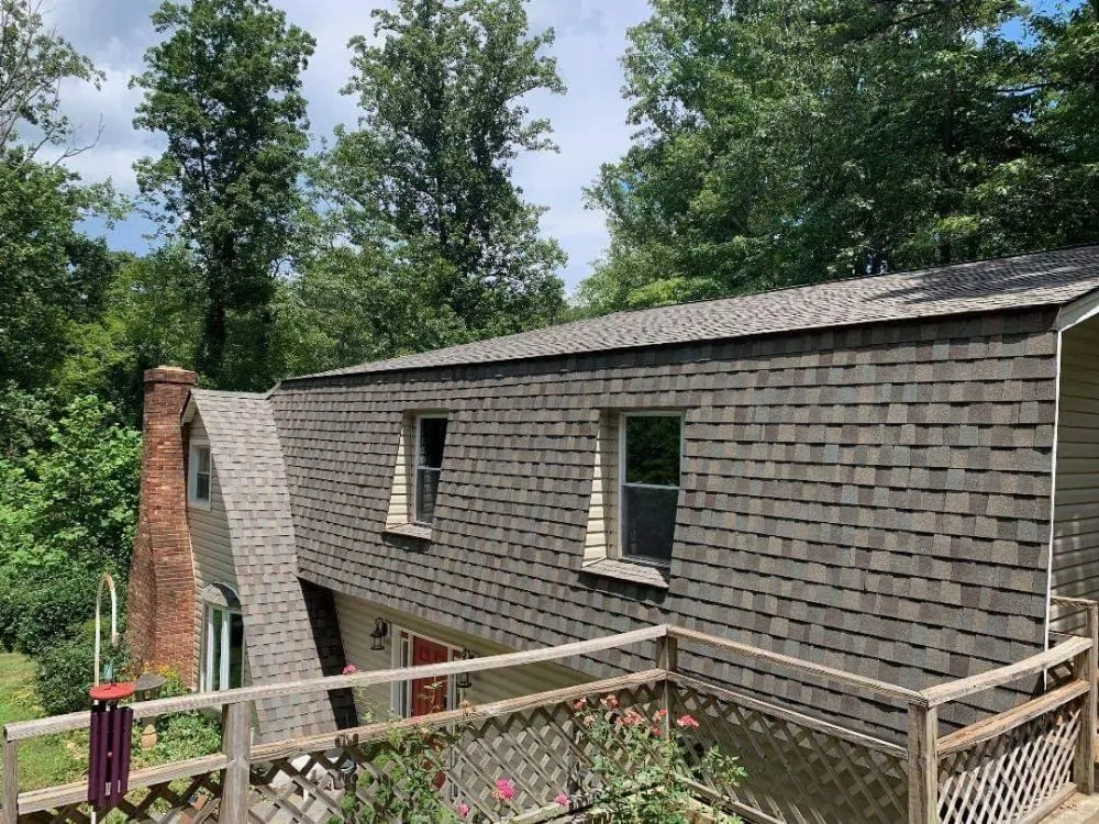 Slide of JG Rofing and Restorattion LLC