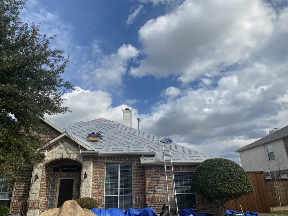 Slide of JG Roofing & Construction