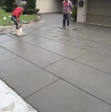 Slide of J&G Roofing and Paving