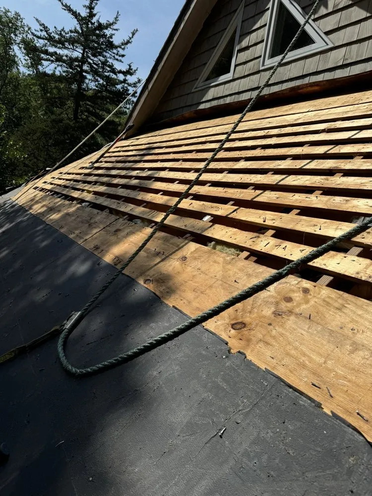 Slide of J&G Roofing