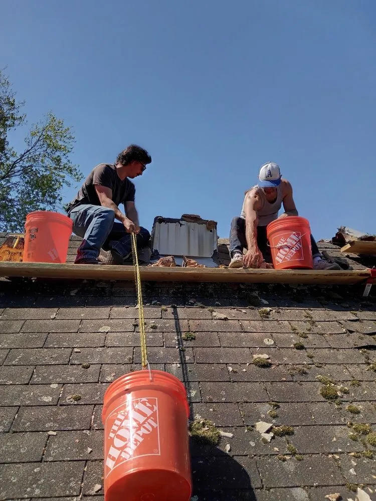 Slide of J&G Roofing