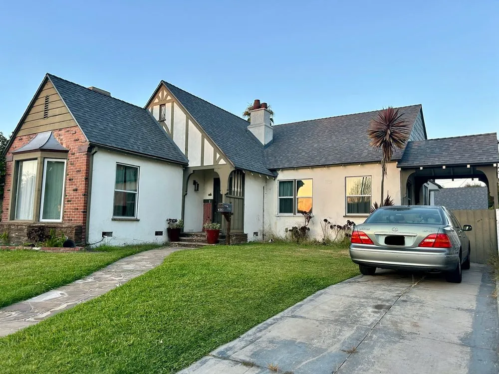 Slide of JGG Roofing