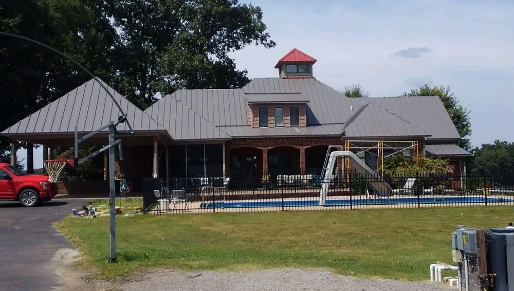 Slide of Jgl Construction