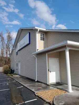 Jgl Construction Logo