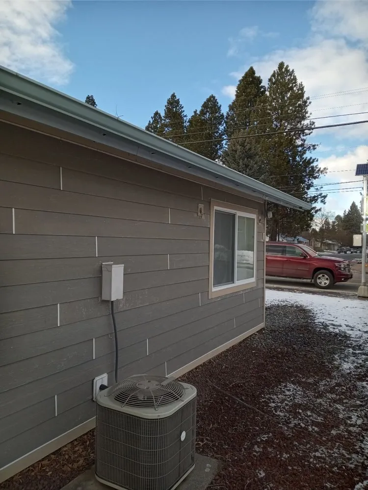 Top-rated roof replacement in Daggett, MI by J&H Construction
