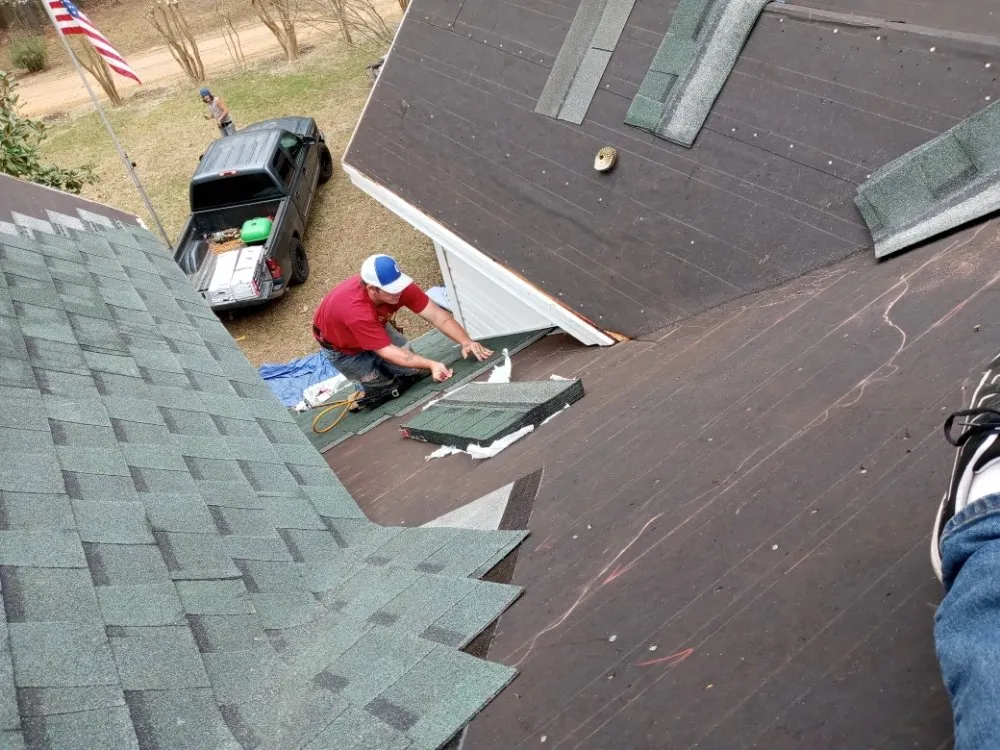 Slide of J&H Roofing & Repairs