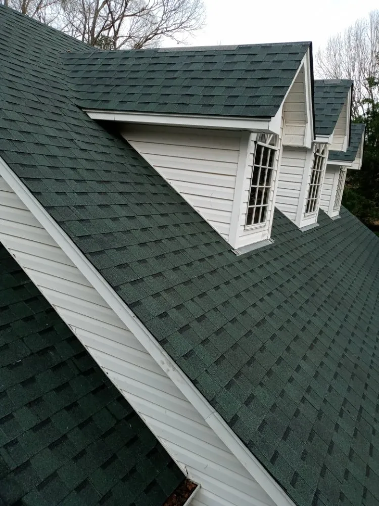 Slide of J&H Roofing & Repairs