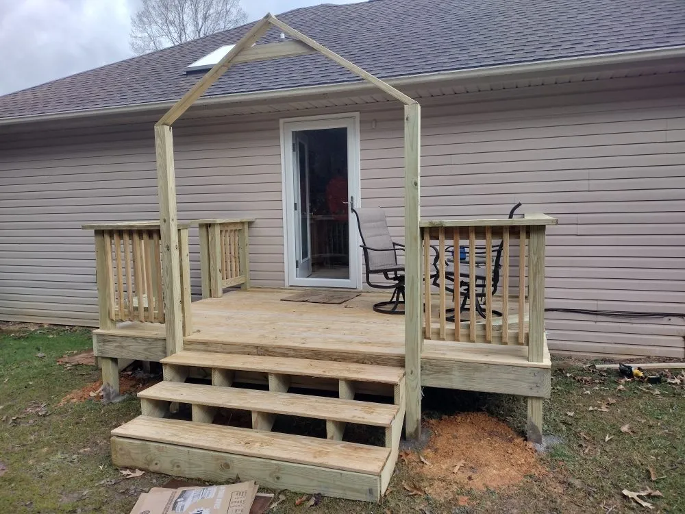 Local shingle roofing service in Roan Mountain, TN - JHM Exteriors & Renovations