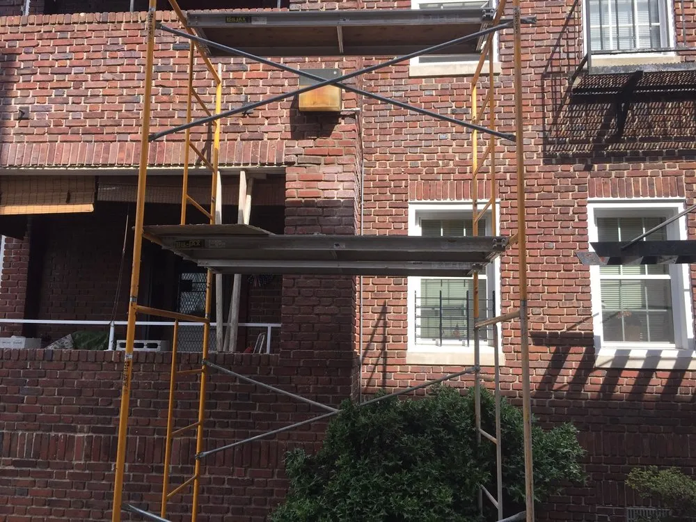 Local residential roofing service experts serving Halethorpe, MD - Jimenez Construction