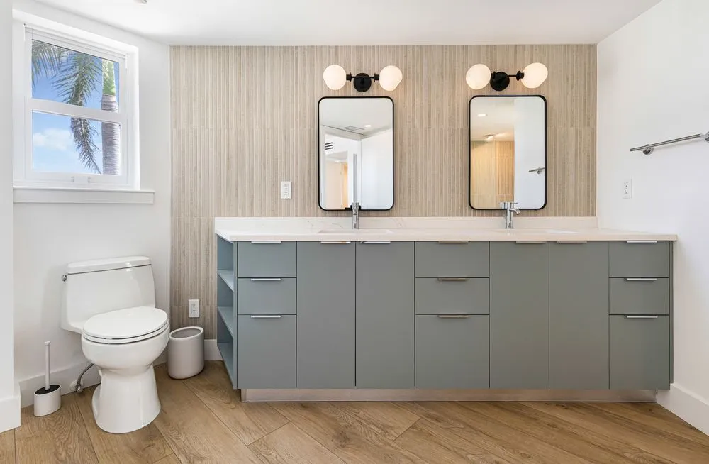 Slide of Jimenez Contracting & Construction Serv