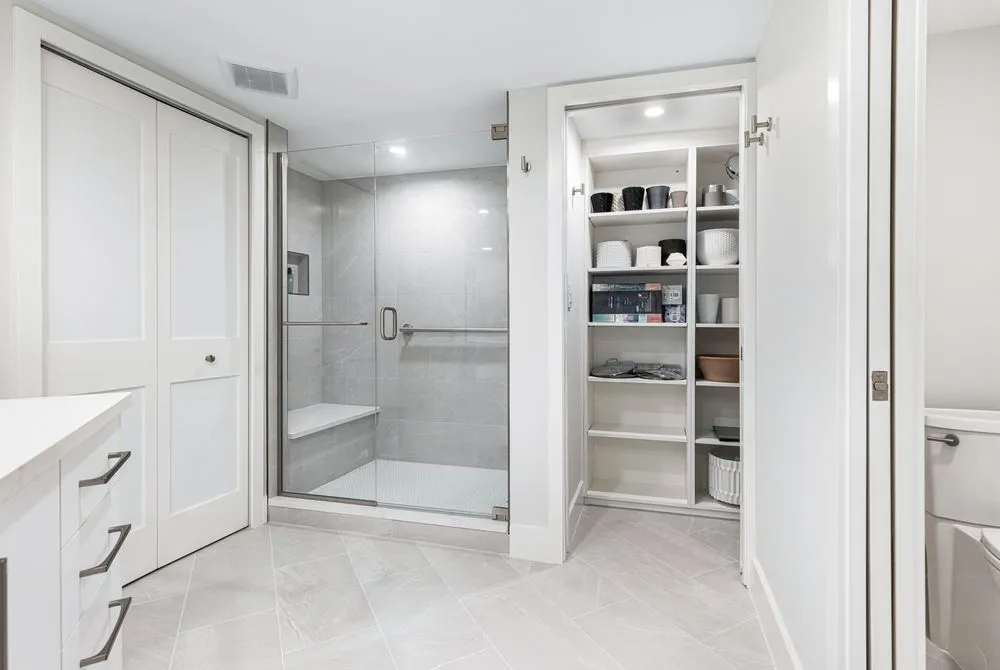 Slide of Jimenez Contracting & Construction Serv