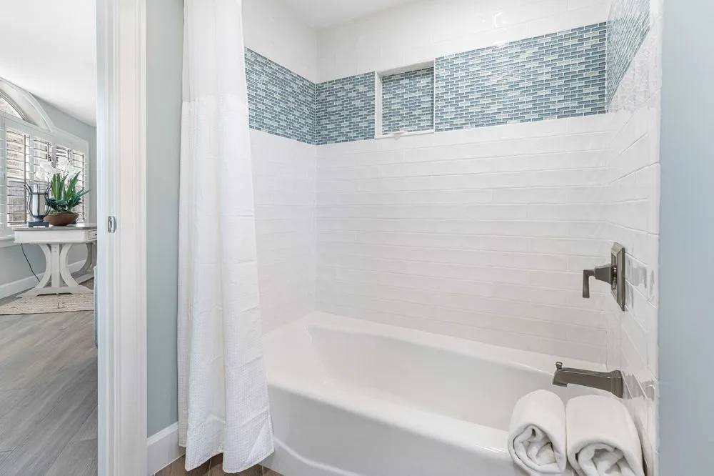 Slide of Jimenez Contracting & Construction Serv