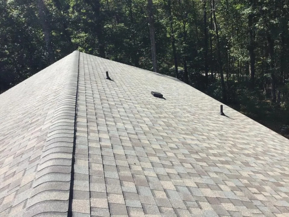 Top-rated shingle roofing service experts serving Rabun Gap, GA - Jimenez Roofing