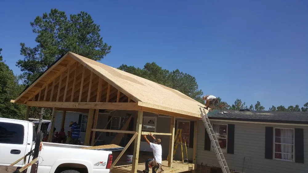 Slide of Jisel Perez Roofing