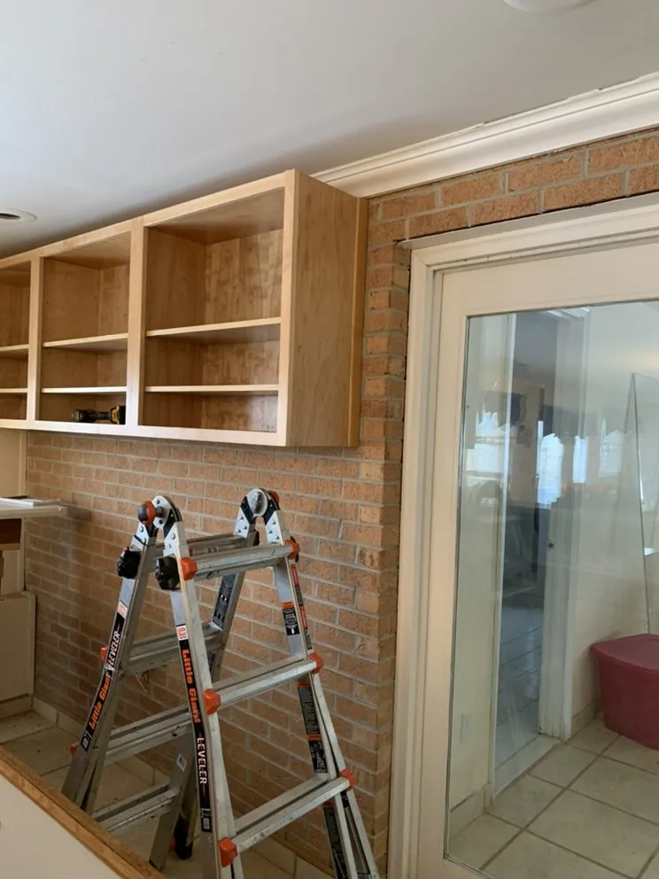 Slide of JJ Diaz Contractor