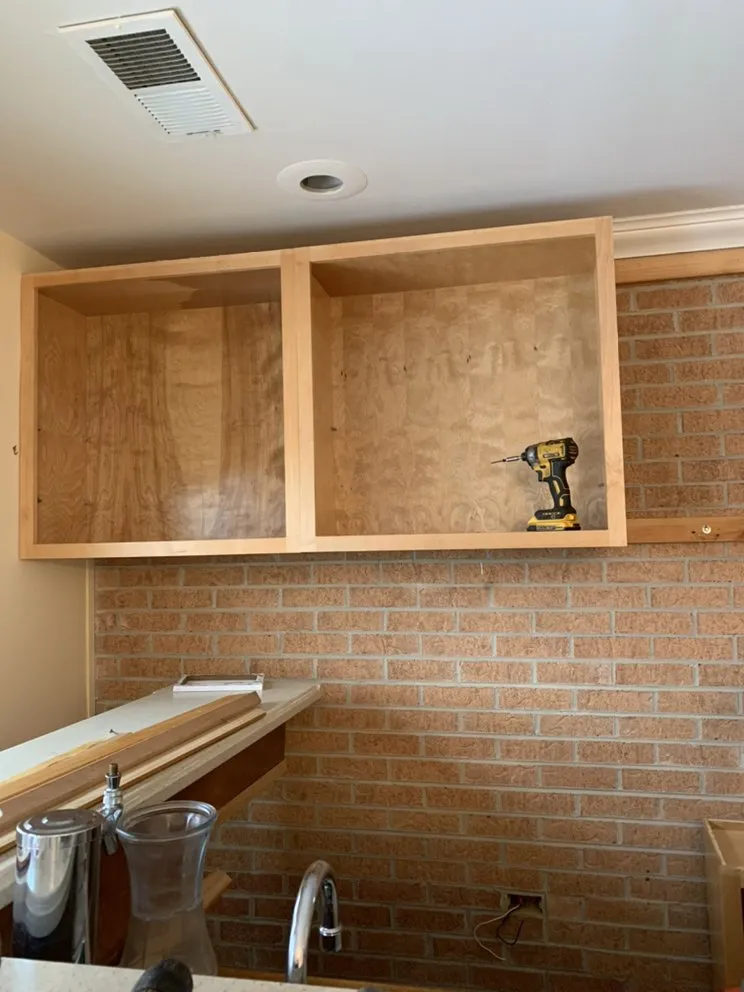 Slide of JJ Diaz Contractor