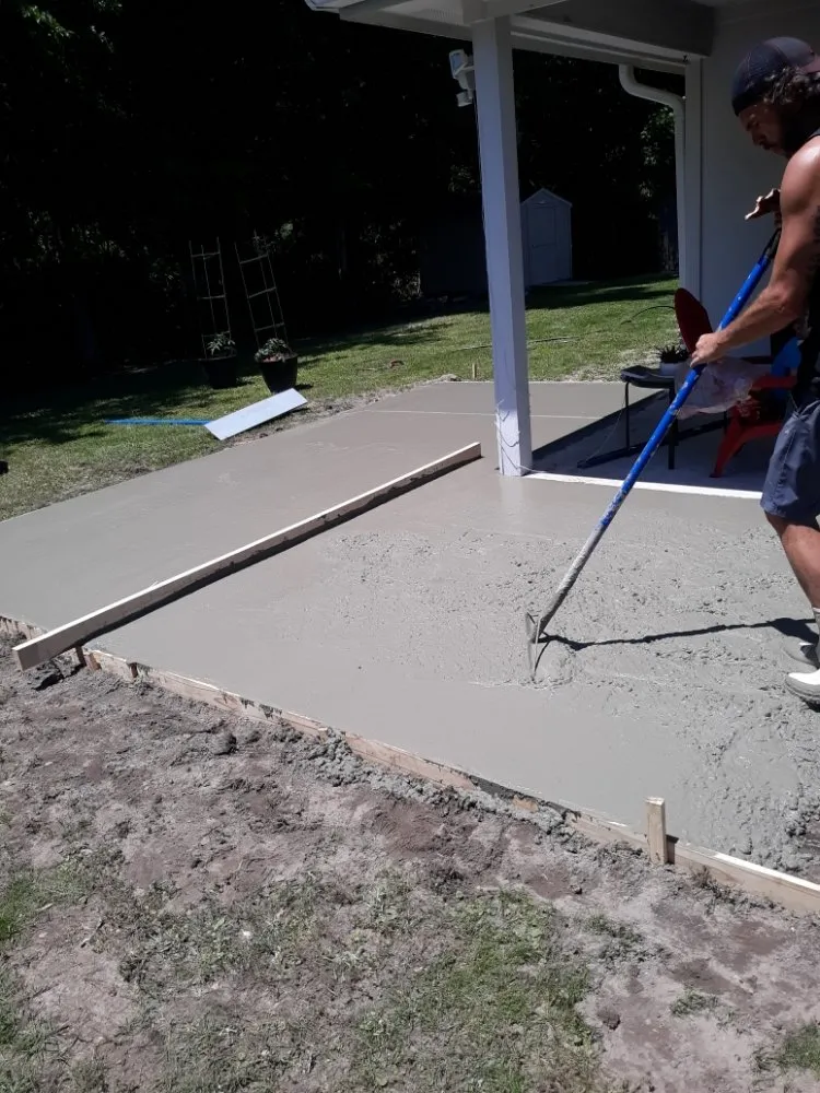 Slide of J&J Floors and Renovations