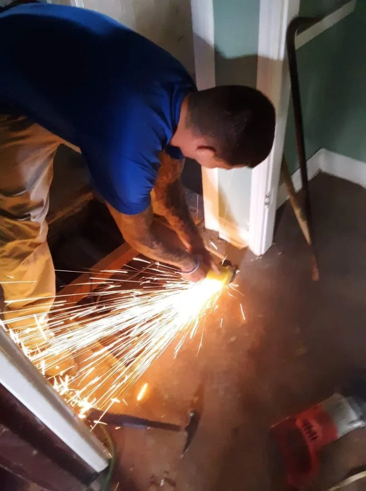 Slide of J&J Floors and Renovations