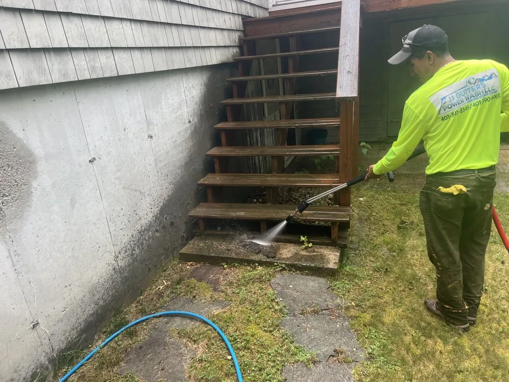 Slide of JJ Gutters And Power Washer
